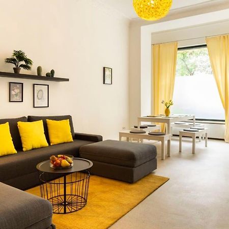 Modern 2 Bedroom Apartment In Berlin Schoeneberg Екстер'єр фото