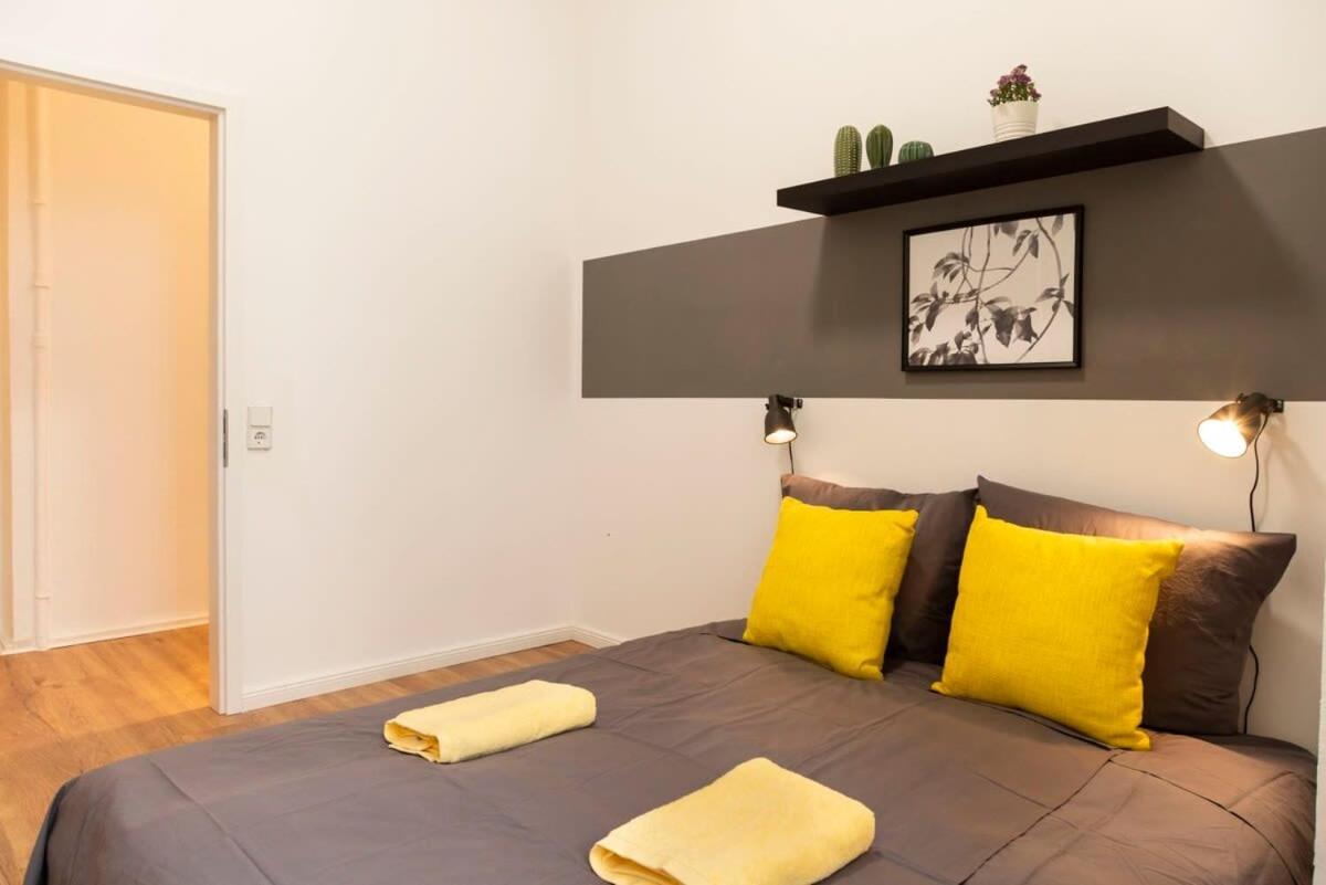 Modern 2 Bedroom Apartment In Berlin Schoeneberg Екстер'єр фото