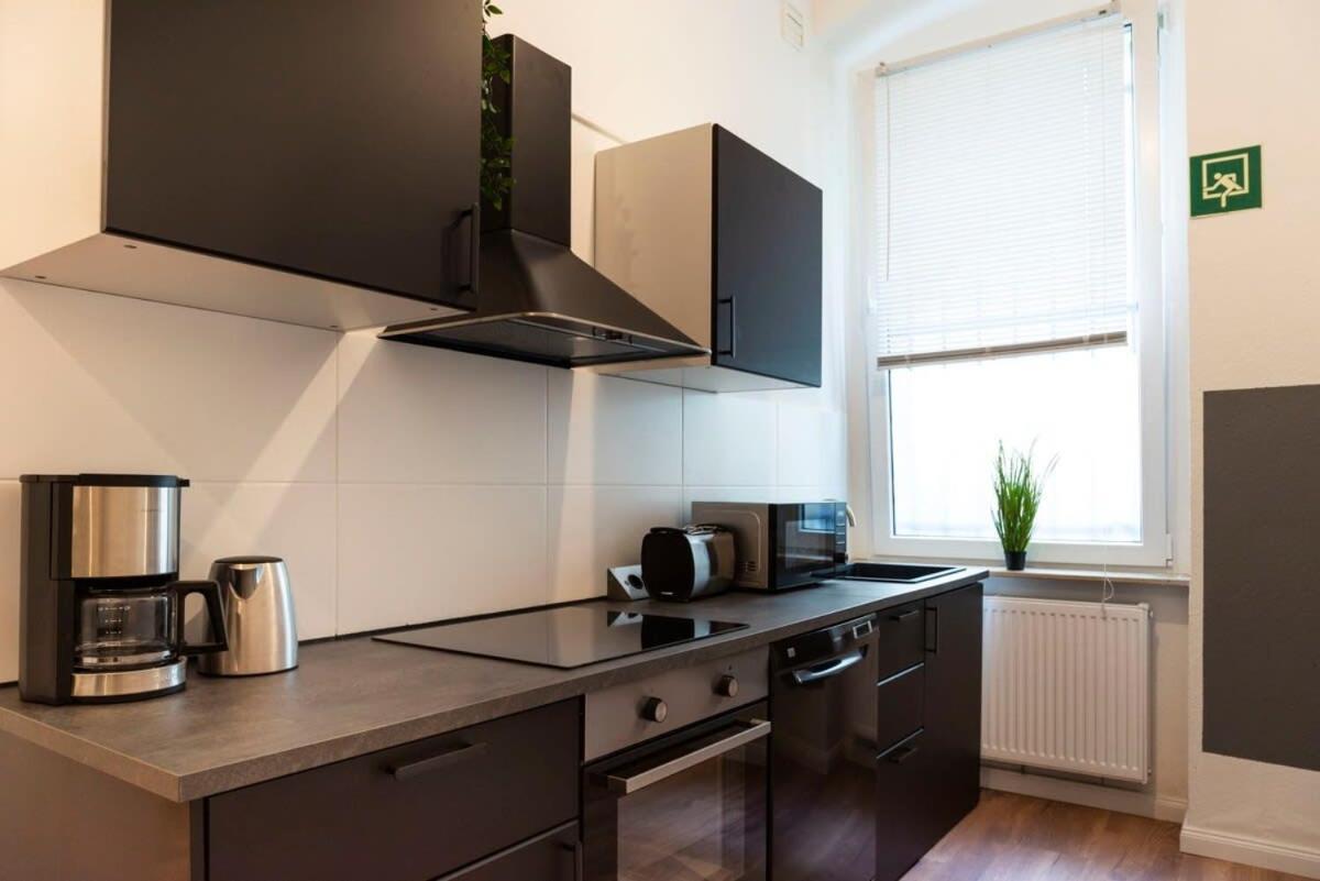 Modern 2 Bedroom Apartment In Berlin Schoeneberg Екстер'єр фото