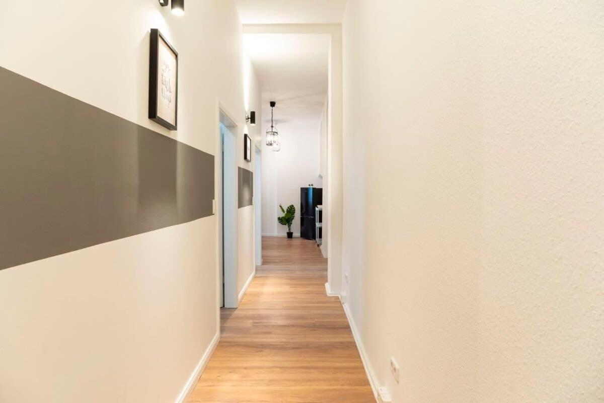 Modern 2 Bedroom Apartment In Berlin Schoeneberg Екстер'єр фото